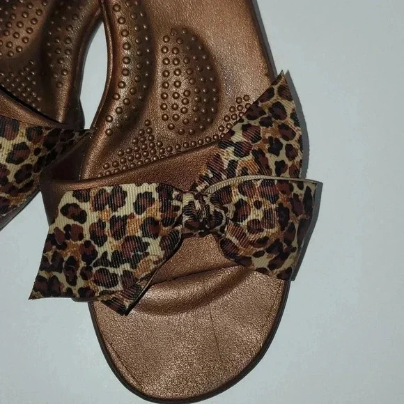 Oka B Leopard Print Bow Slip On Slide Comfort Summer Sandals Shoes Size M/L 8-9 - Picture 7 of 16